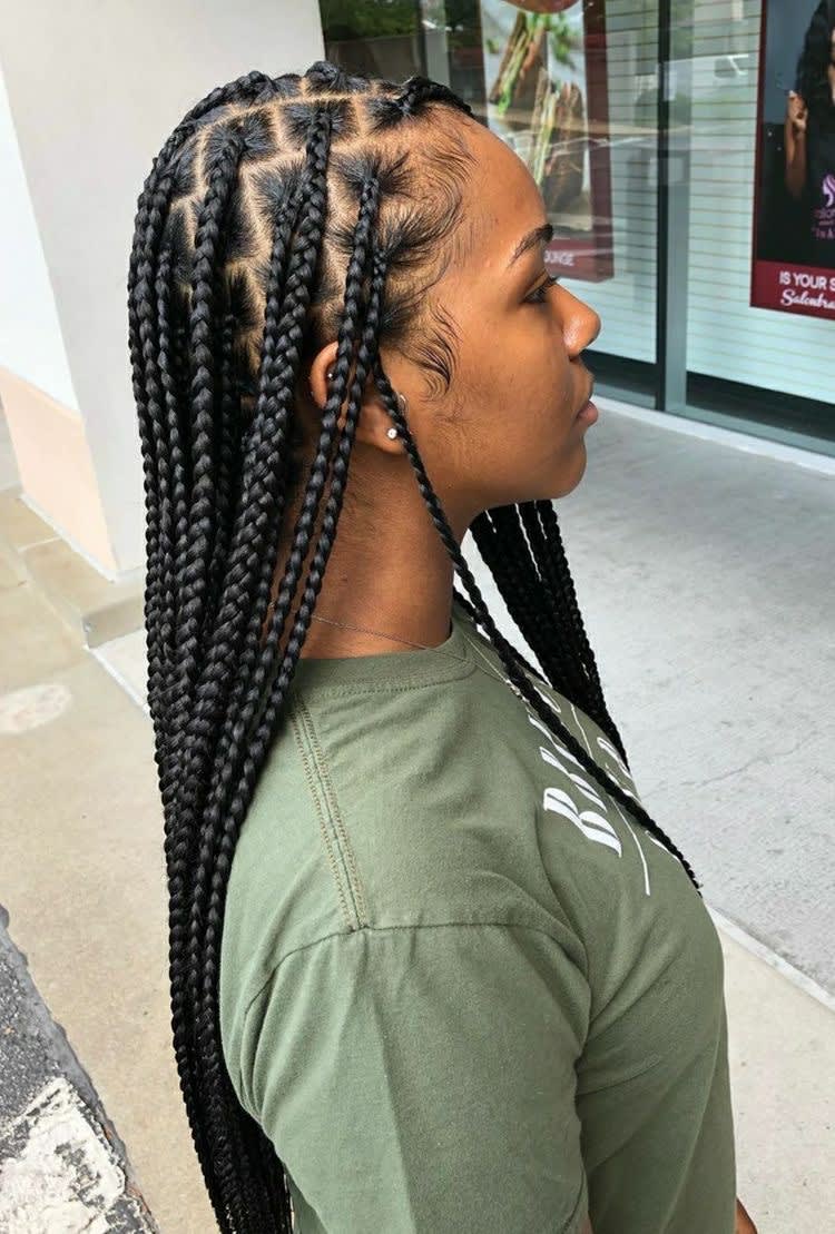 Boxbyamani - Coiffeuse afro spécialisée en Box braids à domicile Bordeaux, NAQ, France 